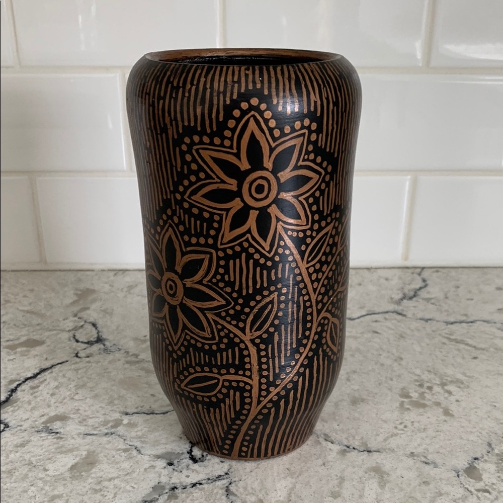 Gorgeous Hand-painted Pottery Vase